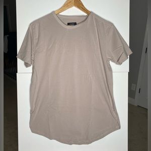 Alpha Clothing stretch tee in tan khaki size medium.